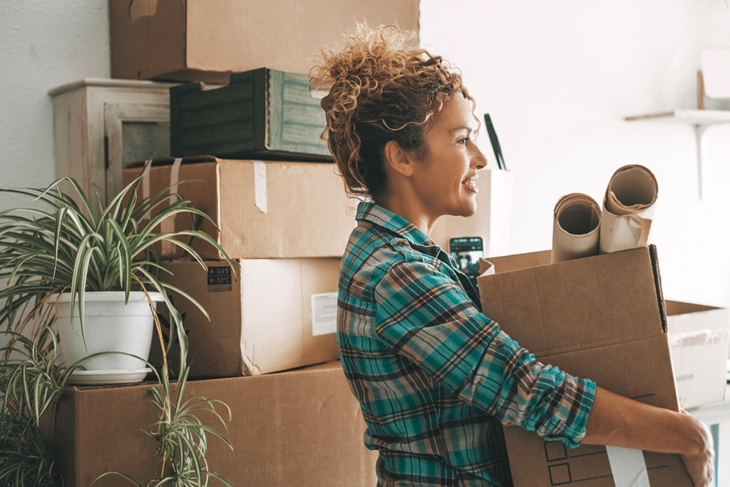 a female tenant moves in