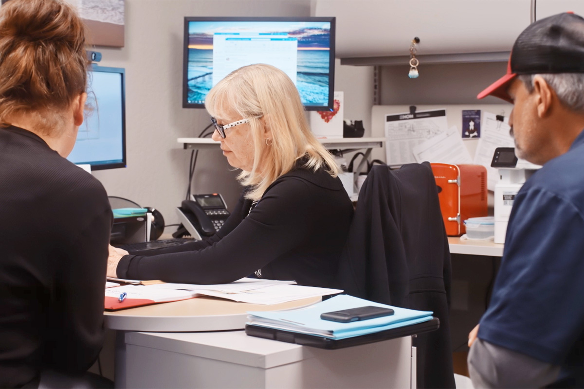 What Does a Housing Specialist Do? | HOM Inc.